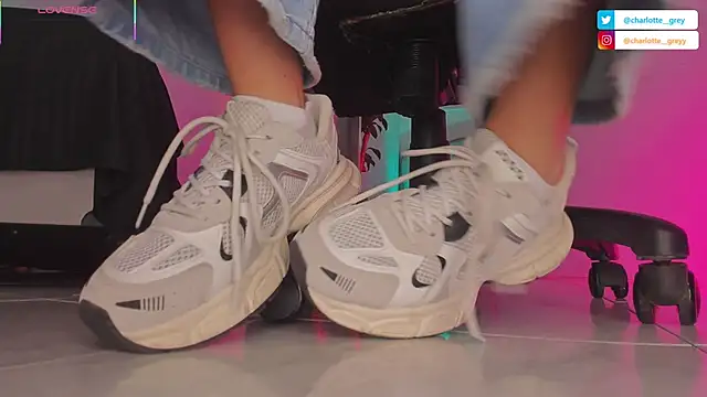 Snapshot of charlotte__grey chatting on October 2025 11:55:01 AM charlotte grey online show from October 2025 11:55:01 AM