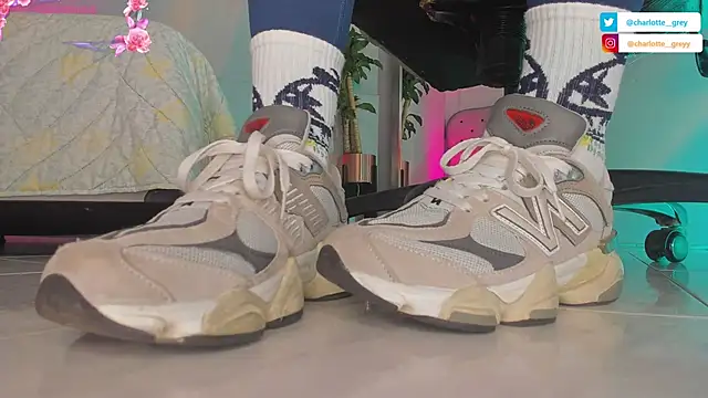 Snapshot of charlotte__grey chatting on October 2025 08:19:01 PM charlotte grey online show from October 2025 08:19:01 PM