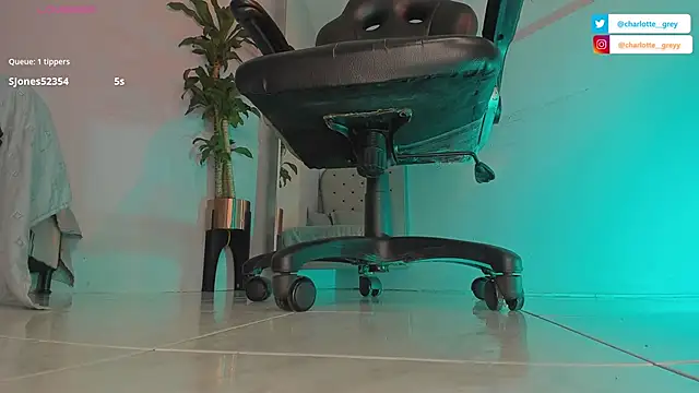 Snapshot of charlotte__grey chatting on November 2025 07:48:02 PM charlotte grey online show from November 2025 07:48:02 PM