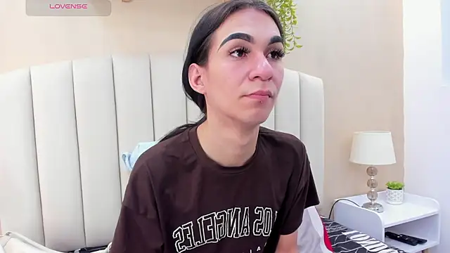 Mia thompson 19 online show from February 2026 07:54:02 PM