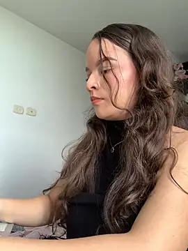 Snapshot of Sophie_milk chatting on March 2025 09:56:02 PM Sophie milk online show from March 2025 09:56:02 PM