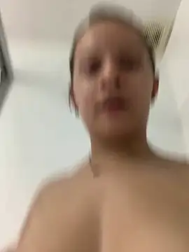 Snapshot of Sophie_milk chatting on March 2025 08:48:02 PM Sophie milk online show from March 2025 08:48:02 PM