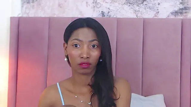 SabrinaDevill online show from October 2025 01:12:01 PM