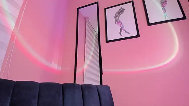 Snapshot of SensualJane2 chatting on October 2025 01:57:01 AM SensualJane2 online show from October 2025 01:57:01 AM