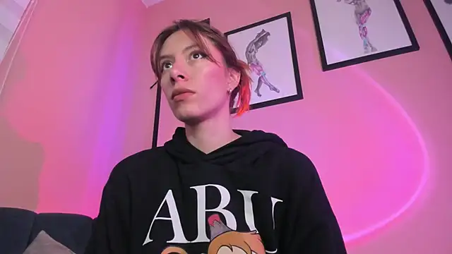 Snapshot of SensualJane2 chatting on November 2025 01:31:01 AM SensualJane2 online show from November 2025 01:31:01 AM