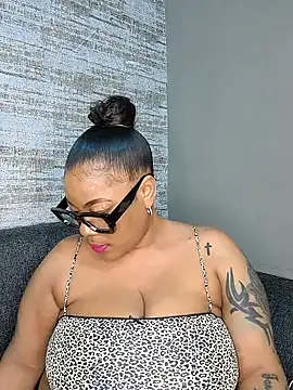 ExclusiveLeexx online show from February 2025 08:42:02 PM