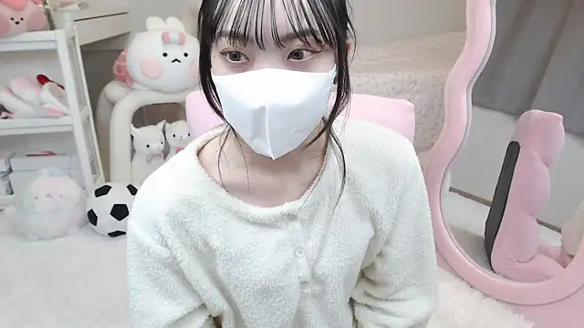 Snapshot of momo_room chatting on December 2024 12:03:01 PM momo room online show from December 2024 12:03:01 PM