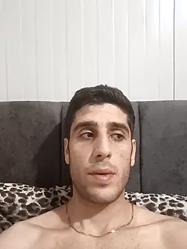 arenn1997 online show from April 2026 10:09:02 PM