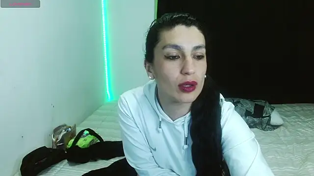 cristina connor online show from January 2025 01:28:01 AM