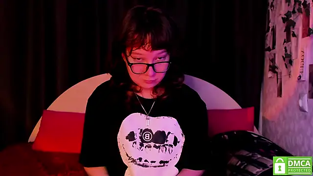 dreamgirllovee online show from October 2025 02:04:02 AM