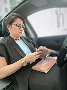 ZhenjaPoledance online show from April 2026 01:01:02 PM