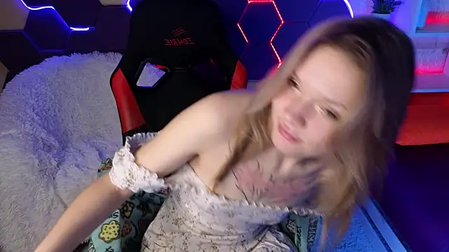 LitaBrom online show from January 2025 11:32:02 AM