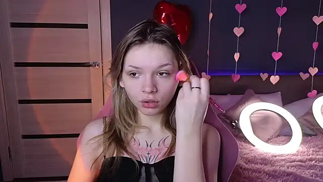 LitaBrom online show from February 2025 01:32:01 AM