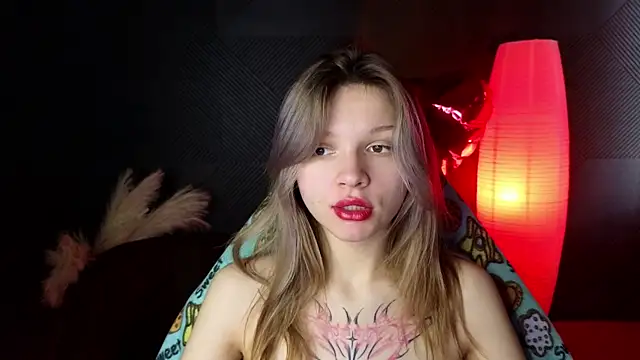 LitaBrom online show from March 2025 04:28:01 AM