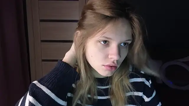 LitaBrom online show from October 2025 01:58:02 AM