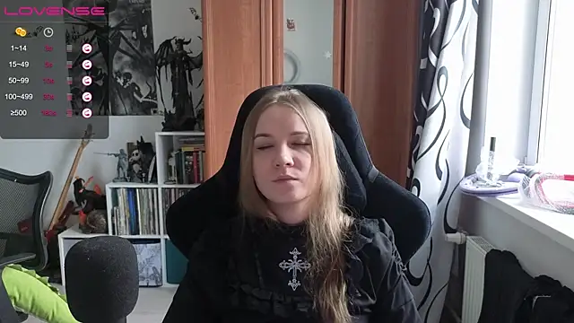 Snapshot of stellablondy chatting on June 2026 04:01:02 PM stellablondy online show from June 2026 04:01:02 PM