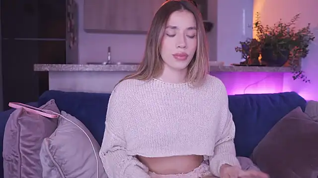 honeyann08 online show from November 2025 08:42:02 PM