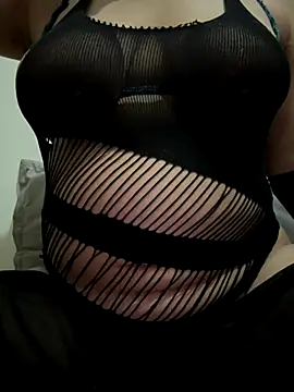 AditiIndia online show from November 2025 10:10:02 PM