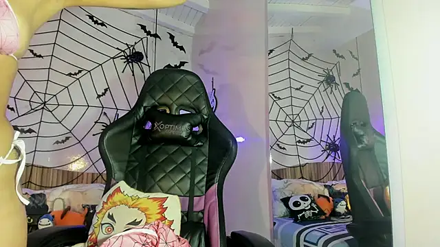 IamNayuta online show from October 2025 07:41:01 PM