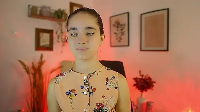 Gia Paige18 online show from September 2025 01:14:02 PM