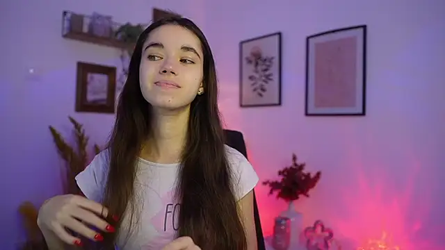 Gia Paige18 online show from November 2025 02:06:02 PM