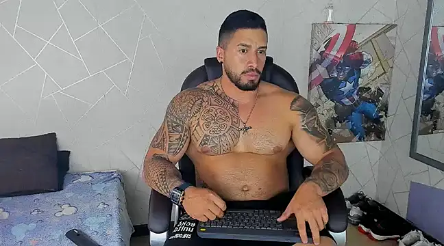 Cristian Walker online show from March 2025 08:04:01 PM