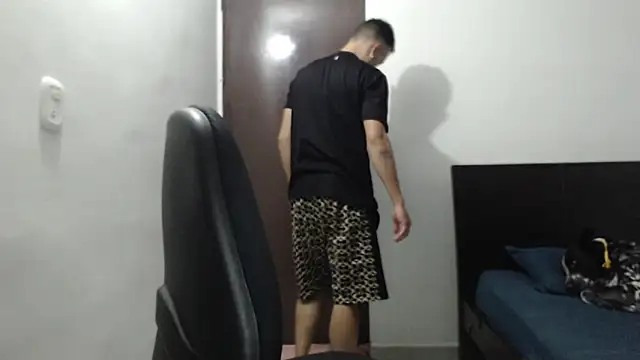 dimitriquiet05 online show from January 2025 05:20:01 AM