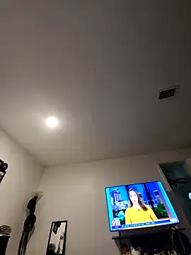 Just2much online show from October 2025 12:05:02 PM