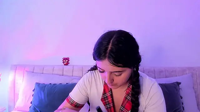 Snapshot of Kathia_Morelli chatting on February 2025 11:50:02 AM Kathia Morelli online show from February 2025 11:50:02 AM