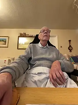 cutaboverest online show from December 2025 04:12:02 PM