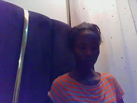 Smasher2010 online show from November 2025 07:54:01 PM