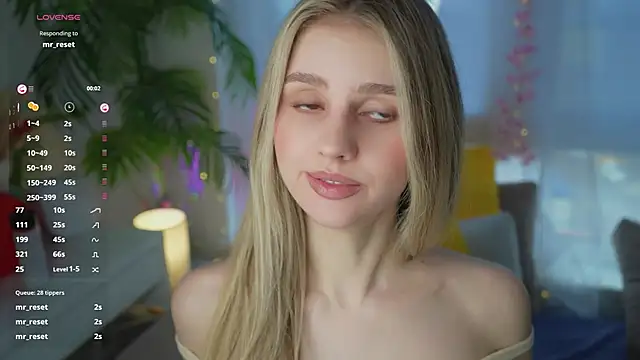 Snapshot of Fluffy-Angel chatting on January 2025 09:15:01 AM Fluffy-Angel online show from January 2025 09:15:01 AM