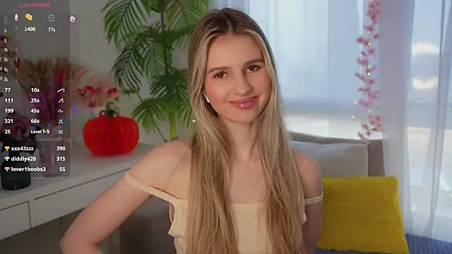 Snapshot of Fluffy-Angel chatting on March 2025 11:42:01 AM Fluffy-Angel online show from March 2025 11:42:01 AM