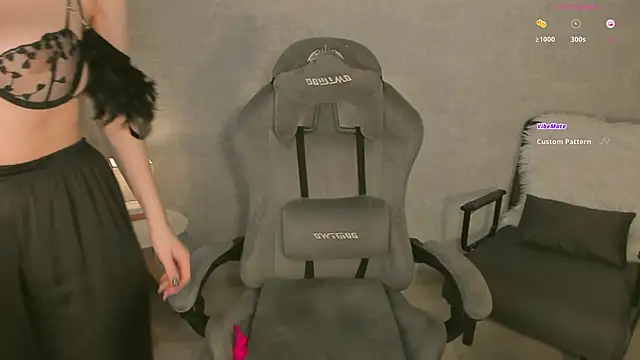 MiroslavaLime online show from November 2025 05:28:02 AM