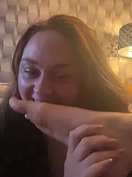 Curvyloveandhim online show from July 2026 10:23:01 PM