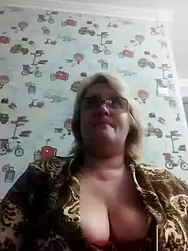 Snapshot of Forest-Lady chatting on December 2024 02:11:01 PM Forest-Lady online show from December 2024 02:11:01 PM