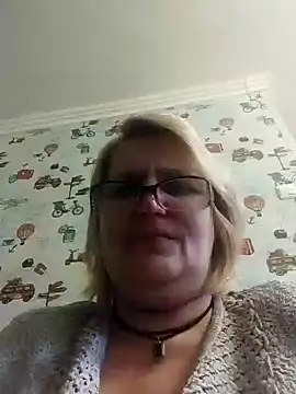 Snapshot of Forest-Lady chatting on December 2024 10:14:02 AM Forest-Lady online show from December 2024 10:14:02 AM