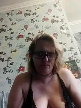 Snapshot of Forest-Lady chatting on October 2025 07:21:02 AM Forest-Lady online show from October 2025 07:21:02 AM