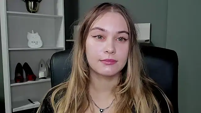 kitty valeria online show from November 2025 09:58:01 PM