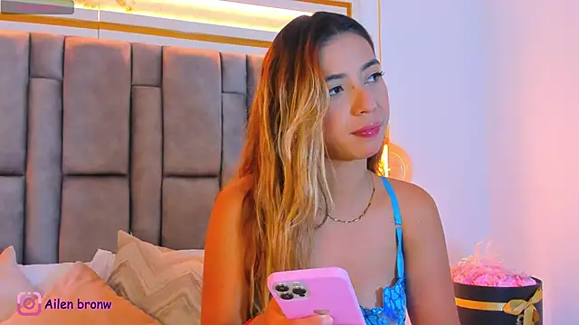 elianabrown online show from November 2025 10:54:02 PM