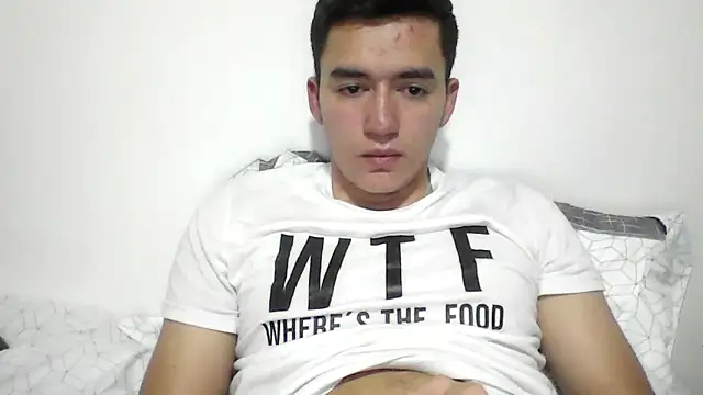 Snapshot of Estebitan_vm chatting on October 2025 04:09:01 AM Estebitan vm online show from October 2025 04:09:01 AM