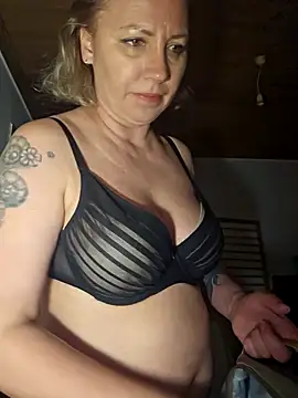 zarina3003 online show from April 2026 01:36:02 AM