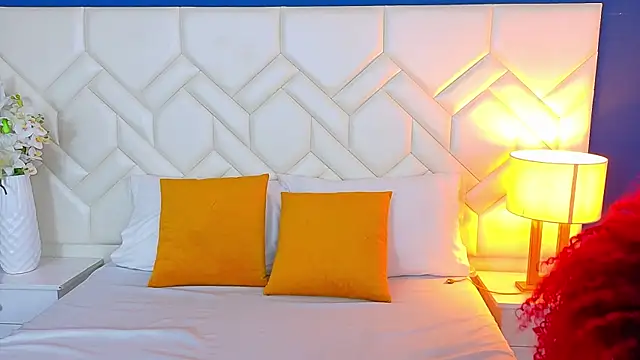 RubyRossel online show from September 2025 01:11:02 PM