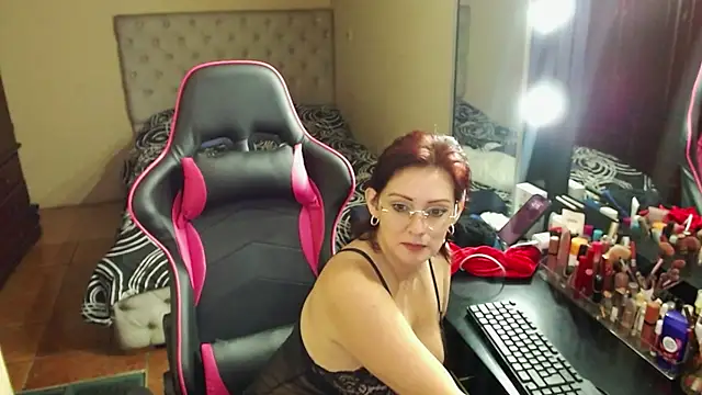 Carol Scottt online show from December 2024 07:13:02 AM