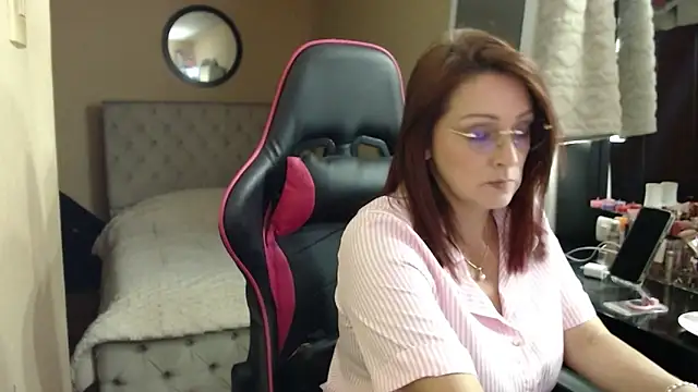 Carol Scottt online show from April 2026 09:31:02 PM