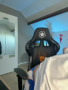 CarolaDrago online show from March 2025 01:38:02 PM