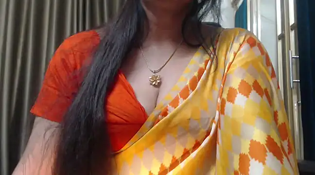 Snapshot of desi-maisa130 chatting on December 2024 07:36:01 PM desi-maisa130 online show from December 2024 07:36:01 PM