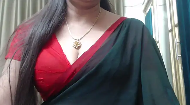 Snapshot of desi-maisa130 chatting on December 2024 08:40:02 PM desi-maisa130 online show from December 2024 08:40:02 PM