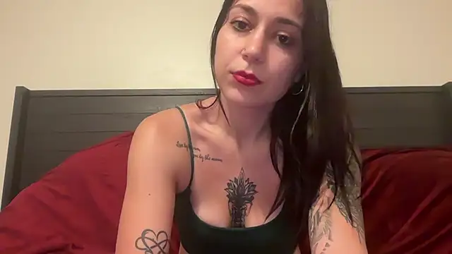 QueenLolaX online show from October 2025 03:49:02 AM