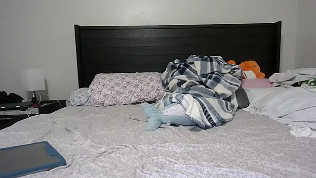 QueenLolaX online show from January 2026 04:39:02 AM